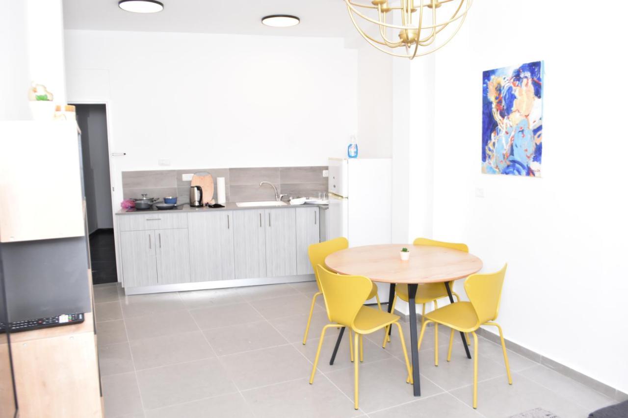 Luxury 2-Room Suite In The Center Of Downtown Haifa Exterior foto
