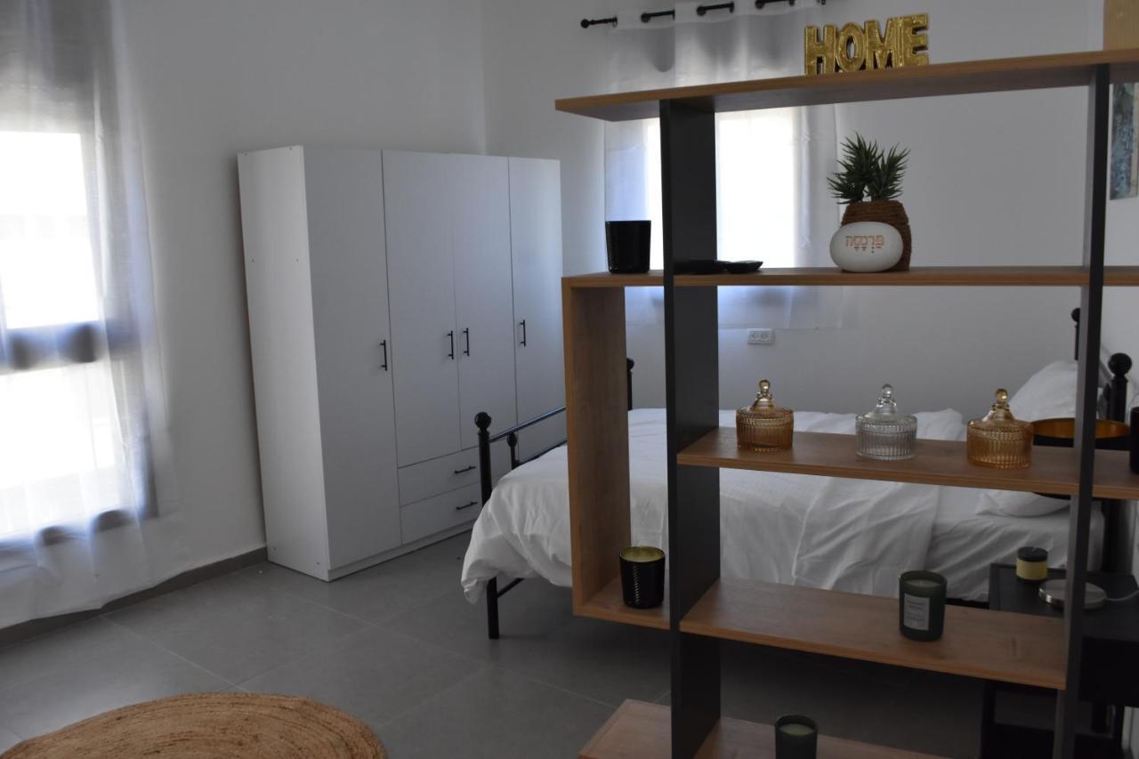 Luxury 2-Room Suite In The Center Of Downtown Haifa Exterior foto