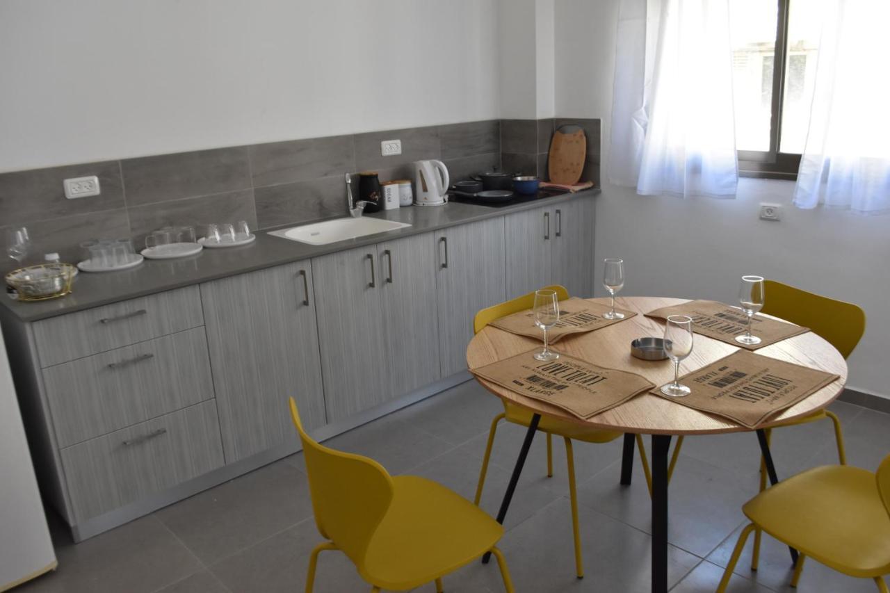 Luxury 2-Room Suite In The Center Of Downtown Haifa Exterior foto