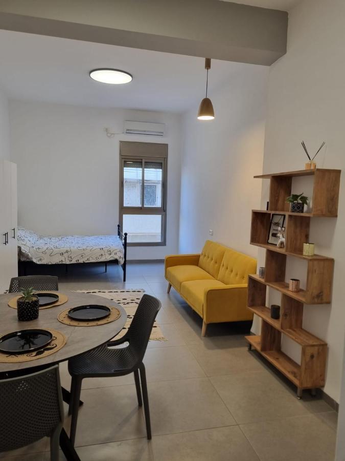 Luxury 2-Room Suite In The Center Of Downtown Haifa Exterior foto
